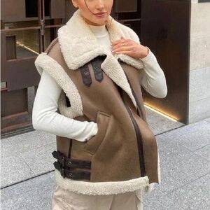 NWOT Zara Contrast Faux Shearling Gilet winter vest jacket blogger favourite